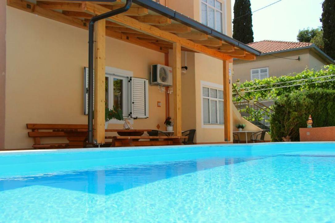 Apartment Darija With Private Pool Kaštela Exteriér fotografie